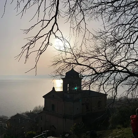 Апартаменты La Perla Di Trevignano Тревиньяно-Романо